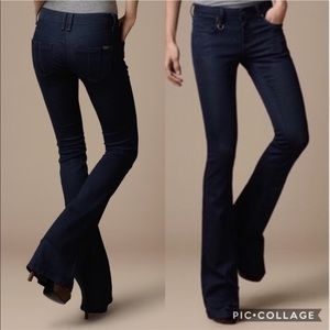 Burberry Brit Bell Bottom Jeans Camden Indigo Flare jeans EUC Size 31 W